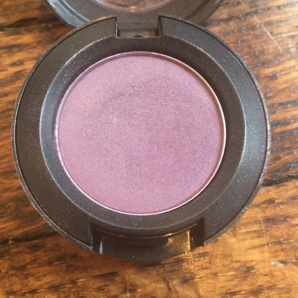 MAC Cosmetics super brush used